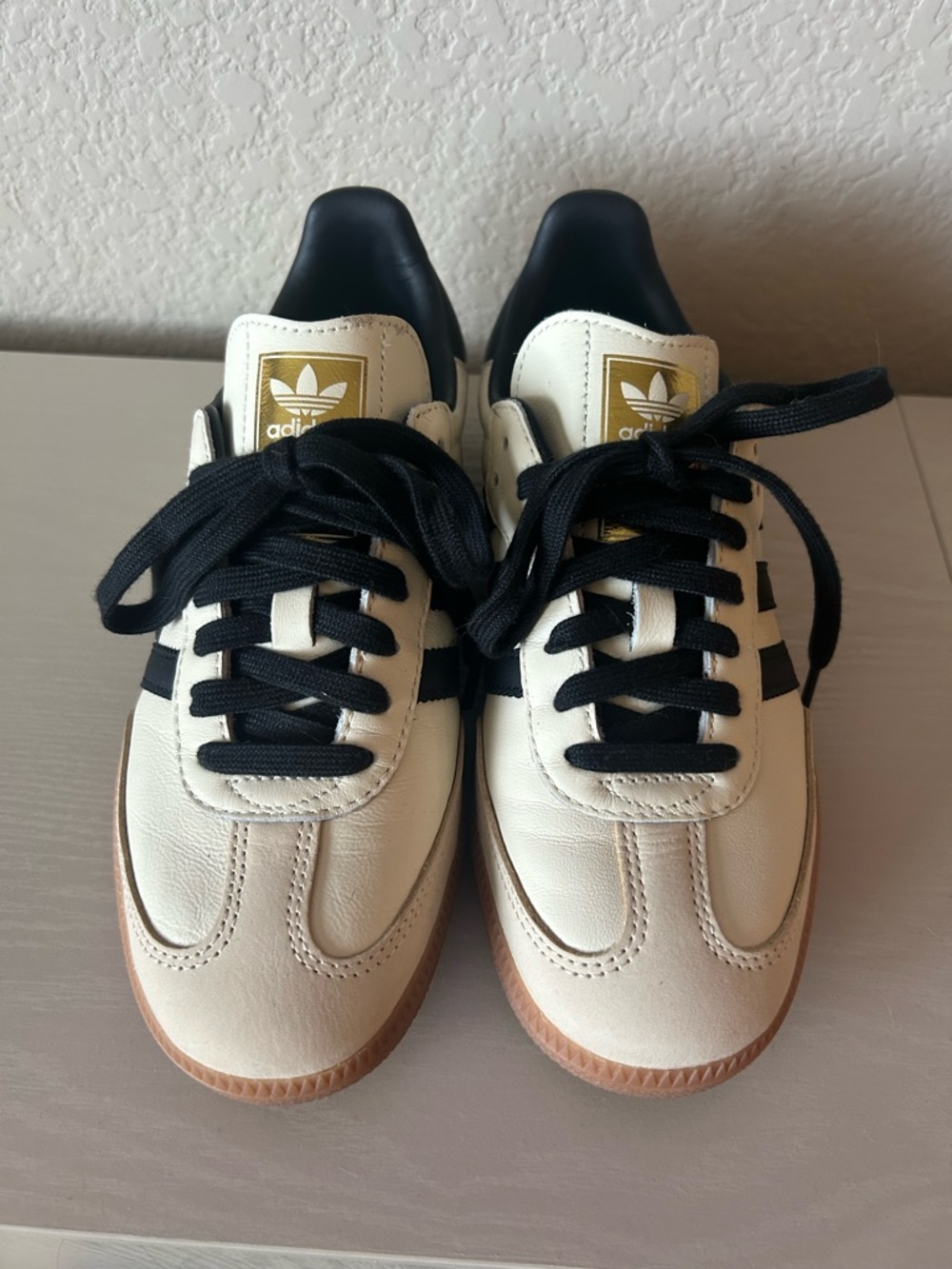 Women’s size 6.5 Adidas Sambas. Fit like a size 7. - Picture 2 of 5